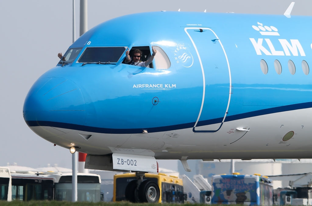 B773