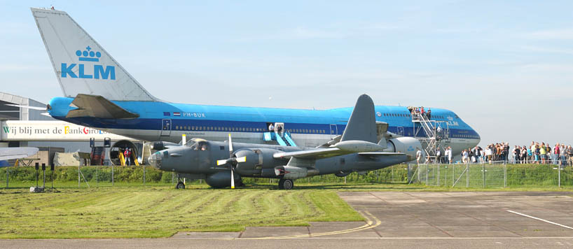 B747-200