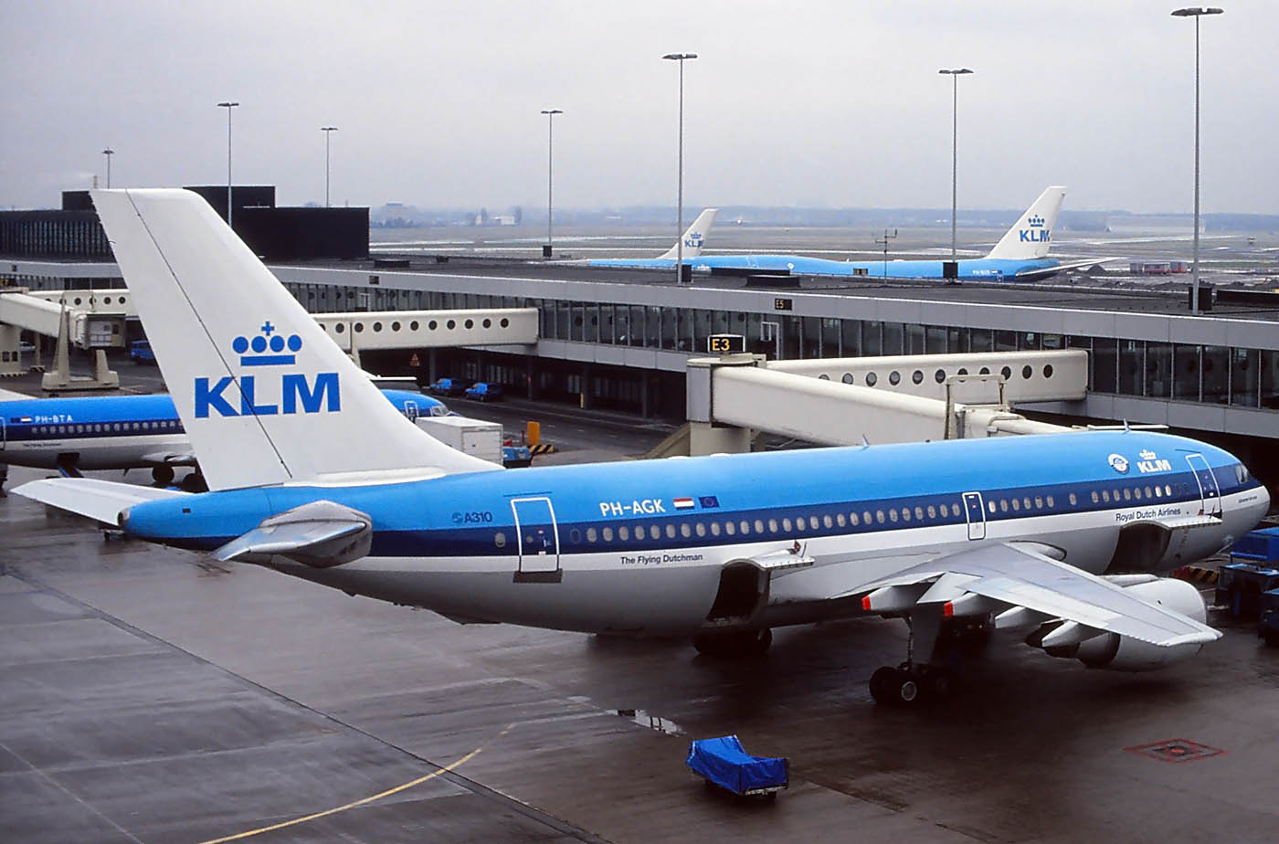 A310
